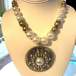 Pearl Pendant Necklace